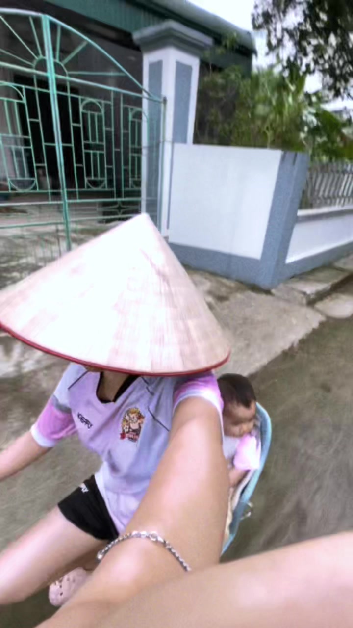 @B&ugrave;i Thu Thủy 🎐