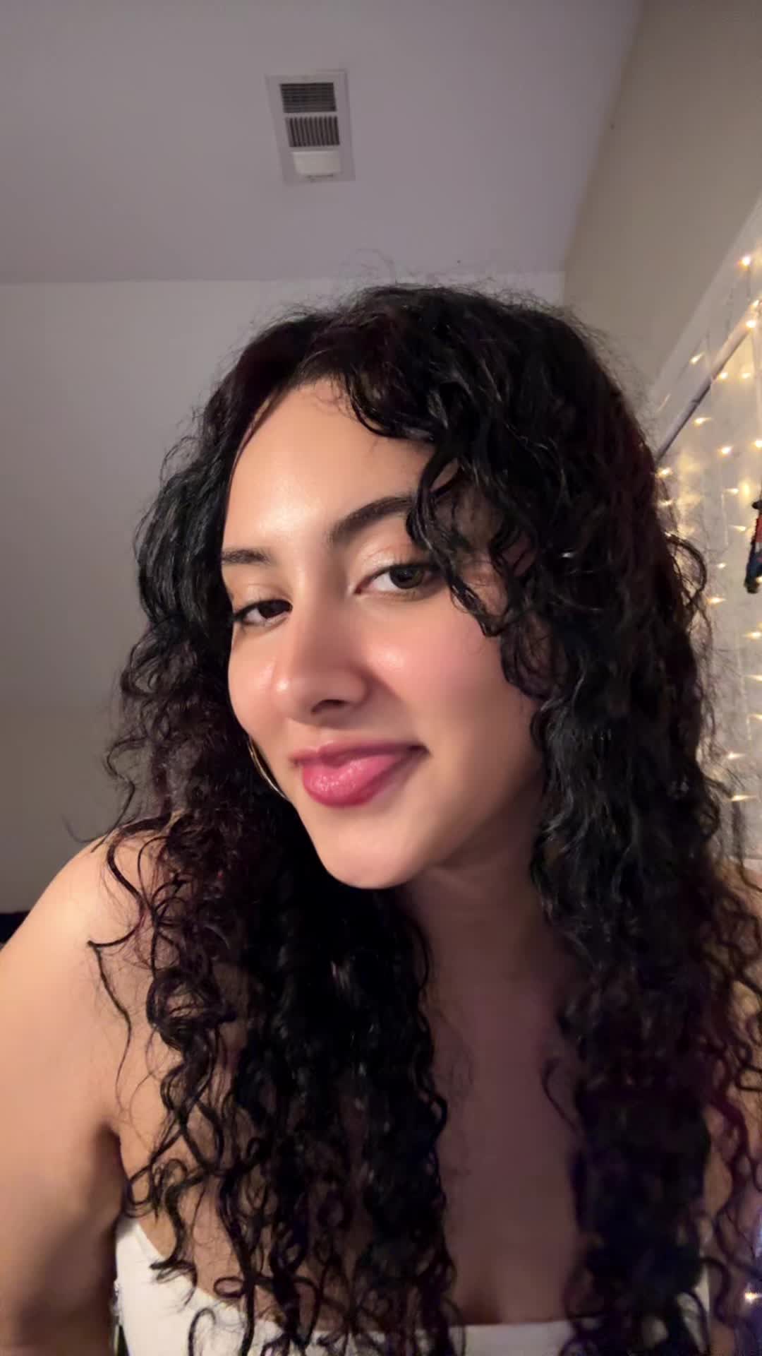 @𝐿𝑒𝓈𝓈🐷🍑