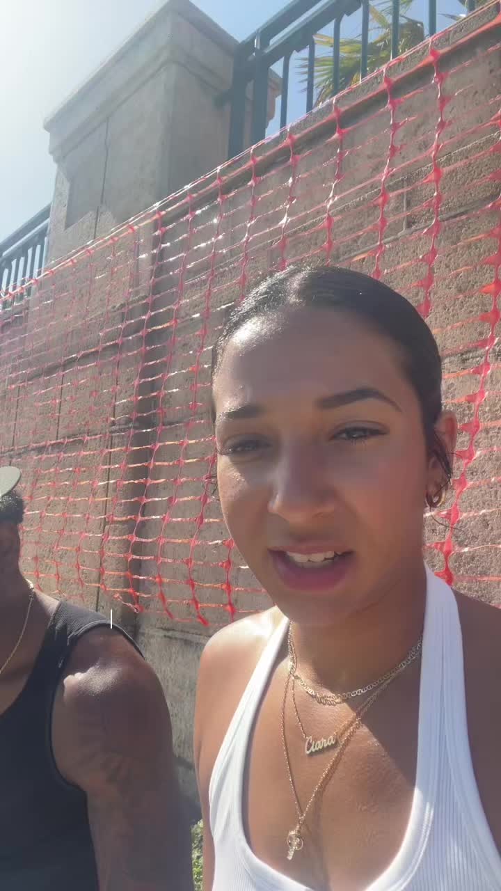 @ciara izquierdo