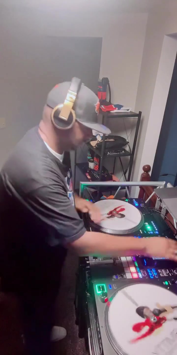 @DJ SMITTY (HBG)