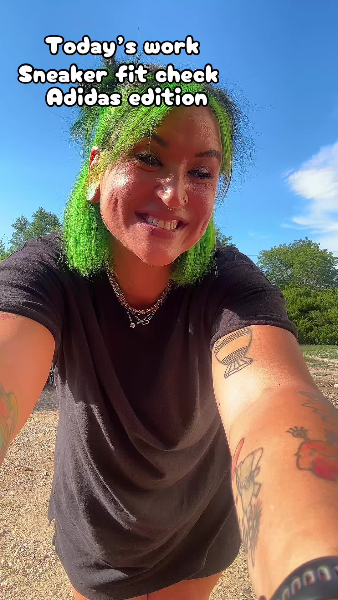 @elliethesneakermom
