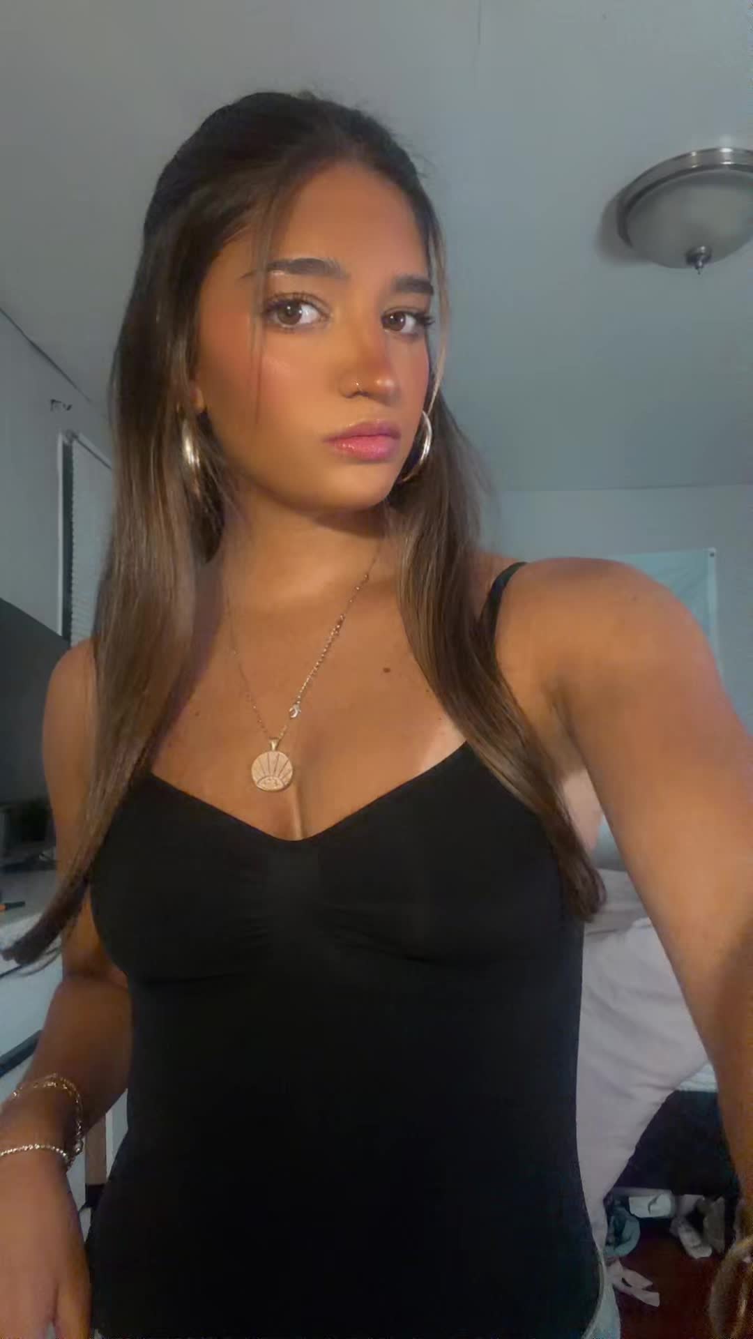 @notlillian