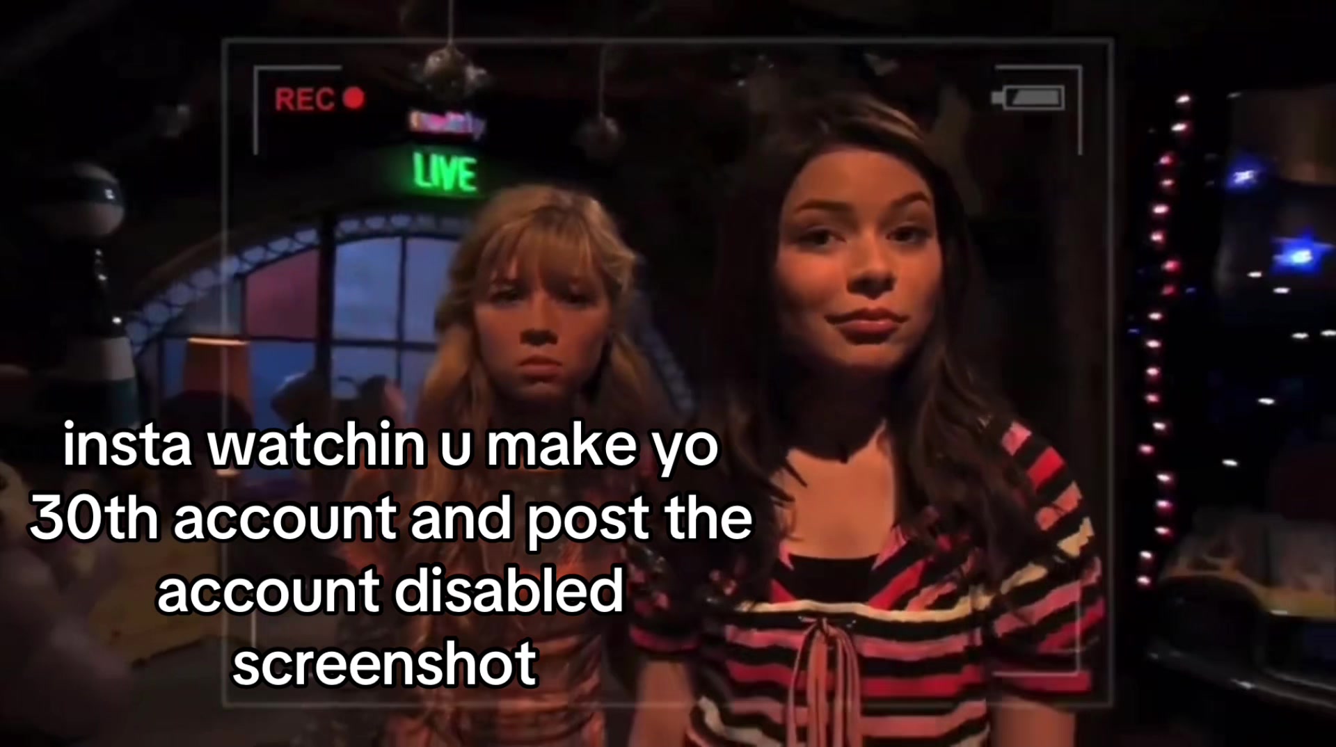 @dee&reg;