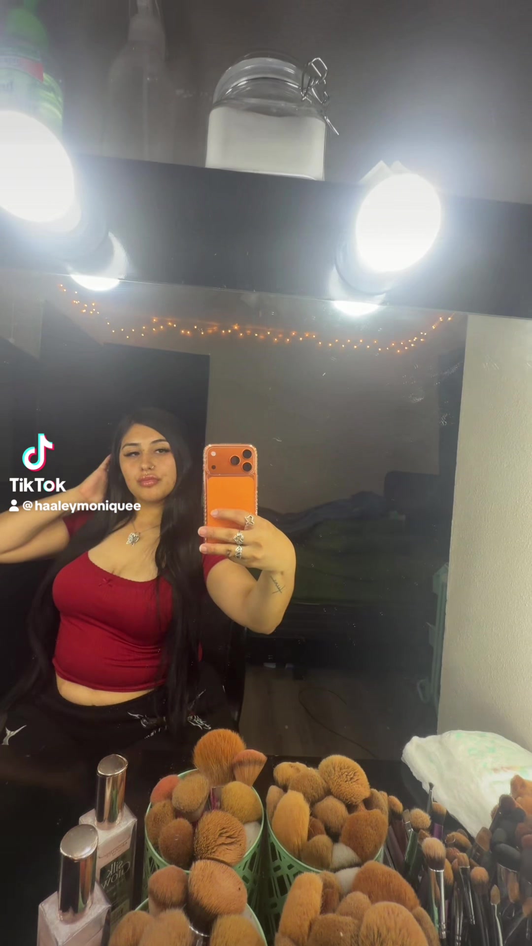 @Haley Monique🍒