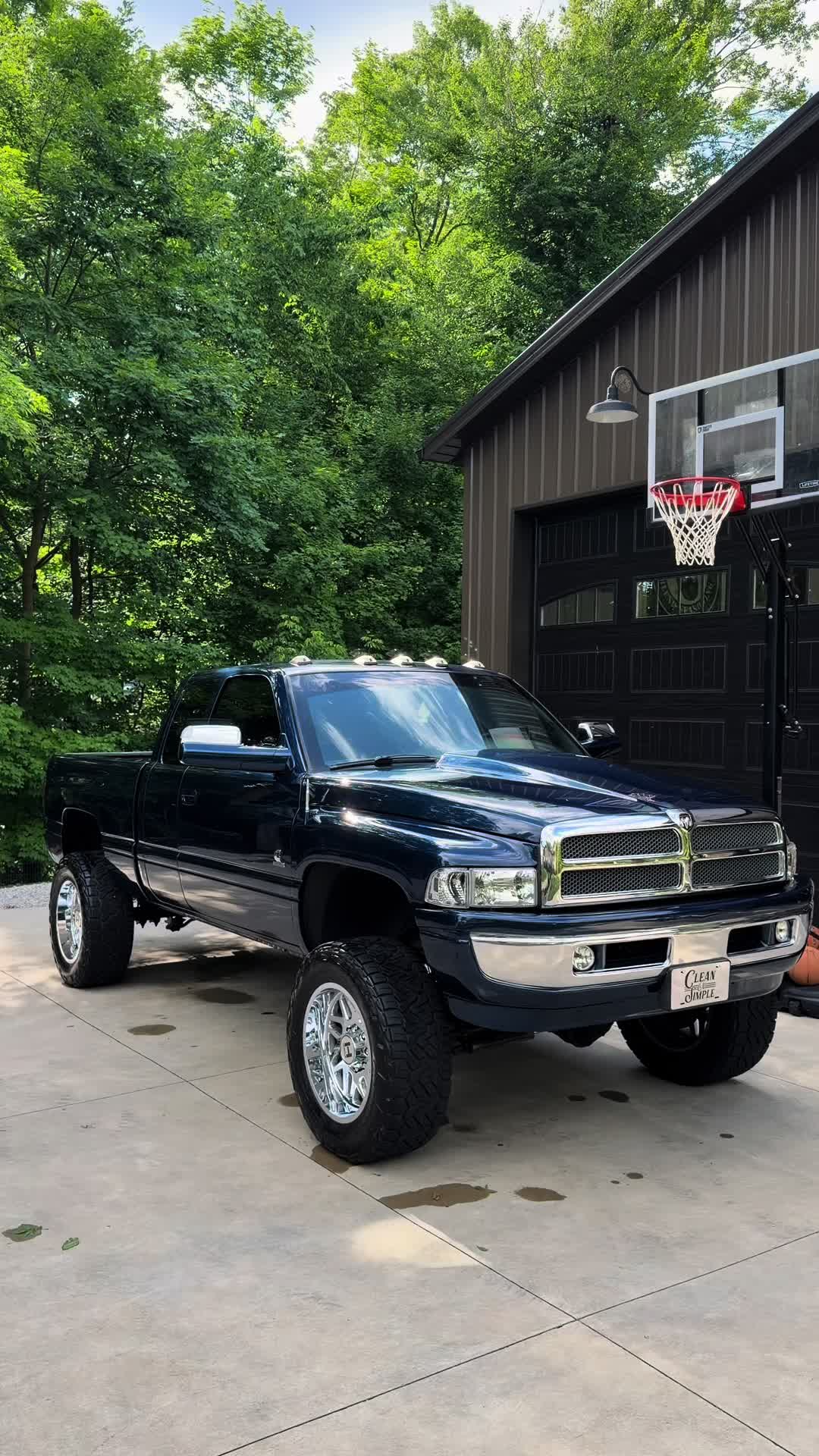 @Logan24v