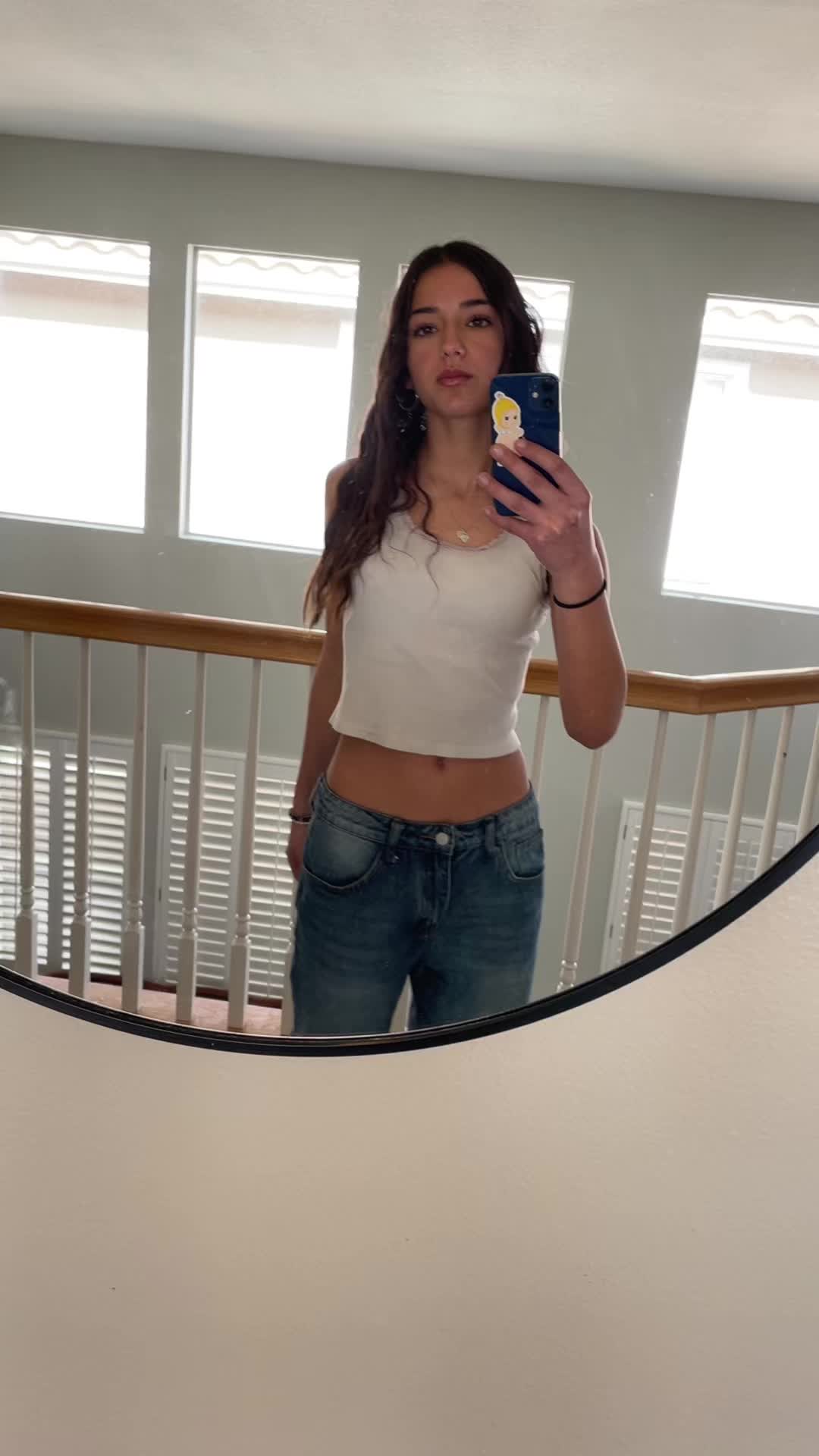 @Hailey