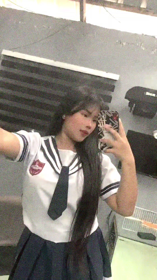 @Mica. _ella. č