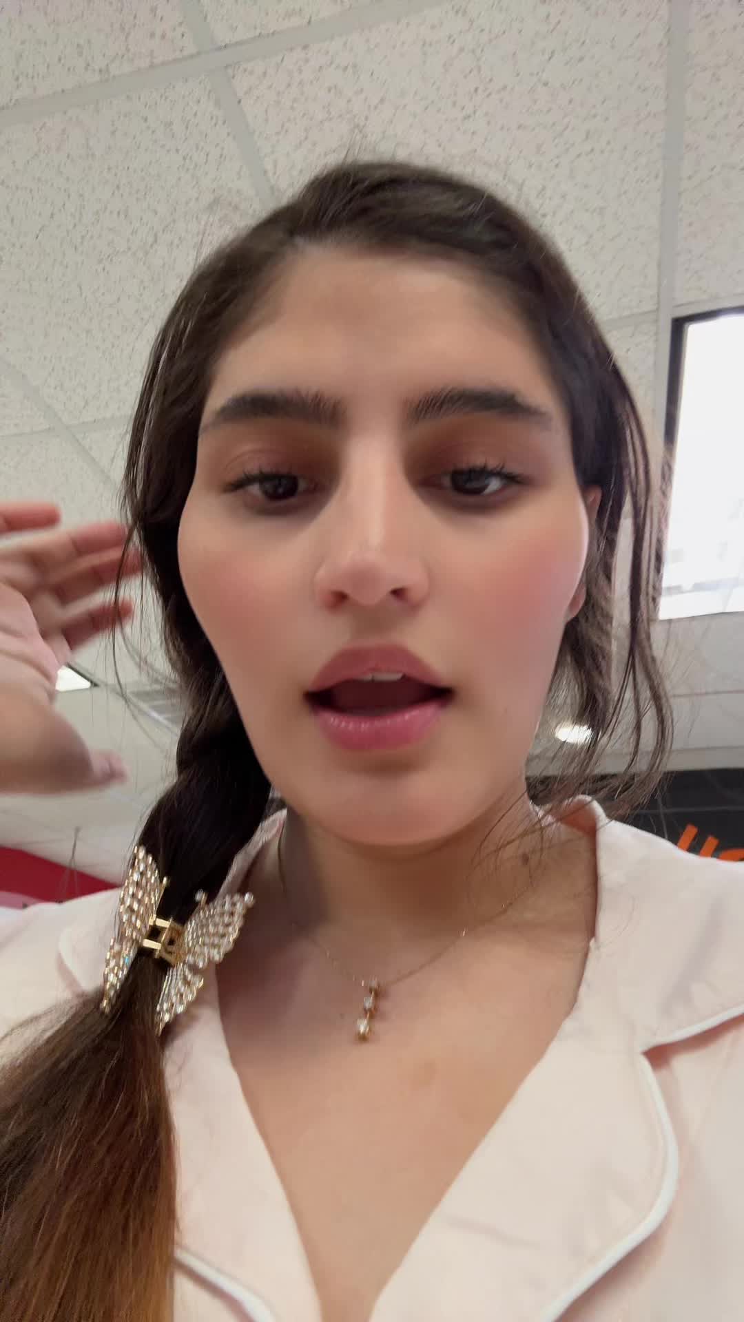 @pakistanikira