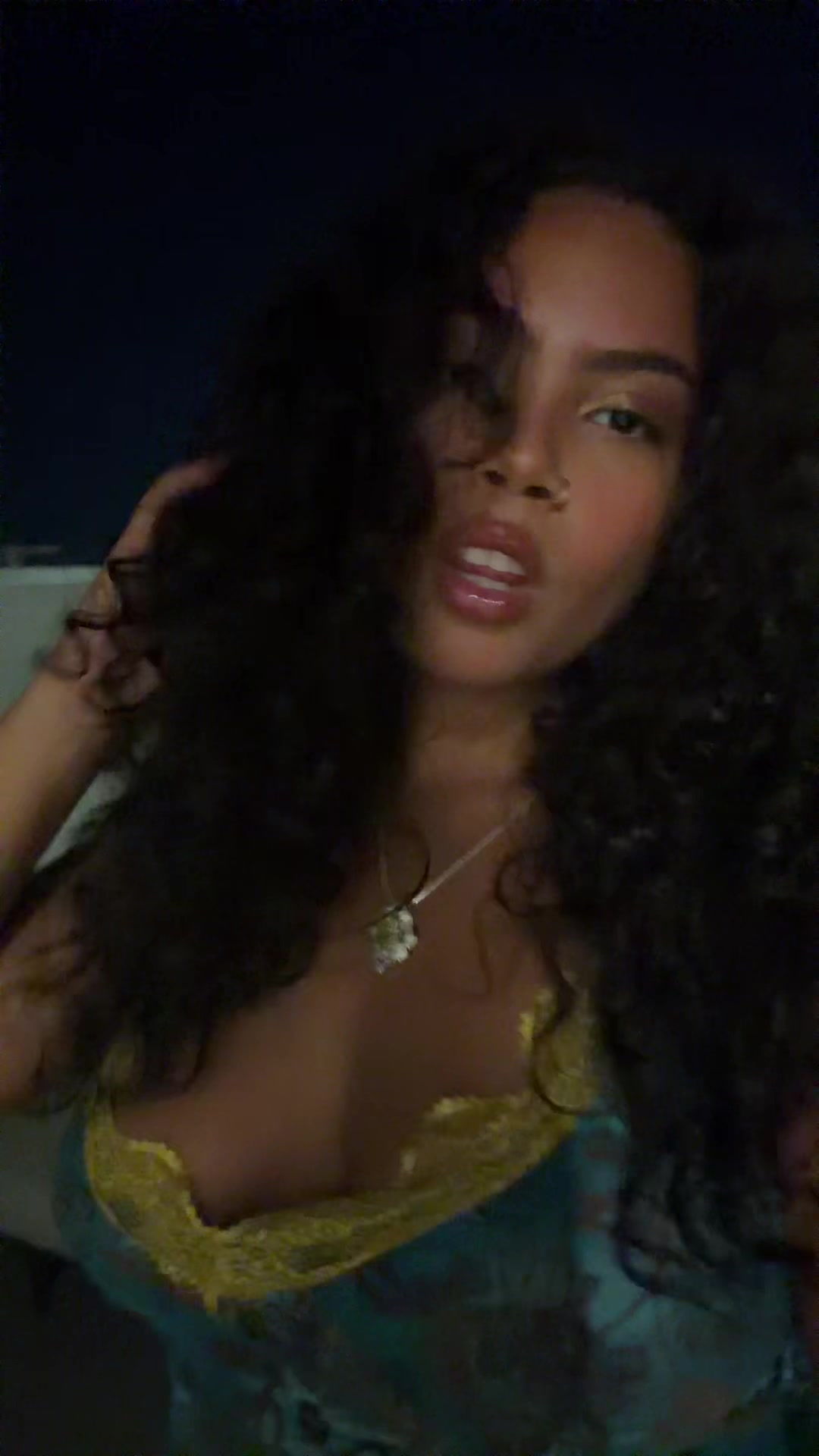 @Laura🪽