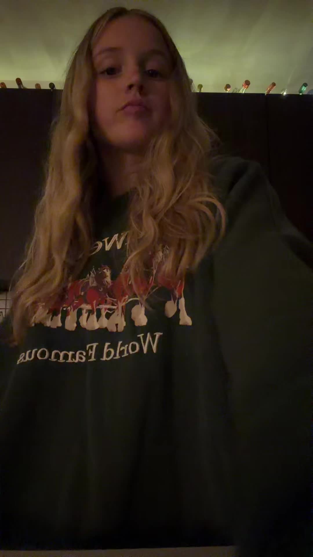 @foxanne
