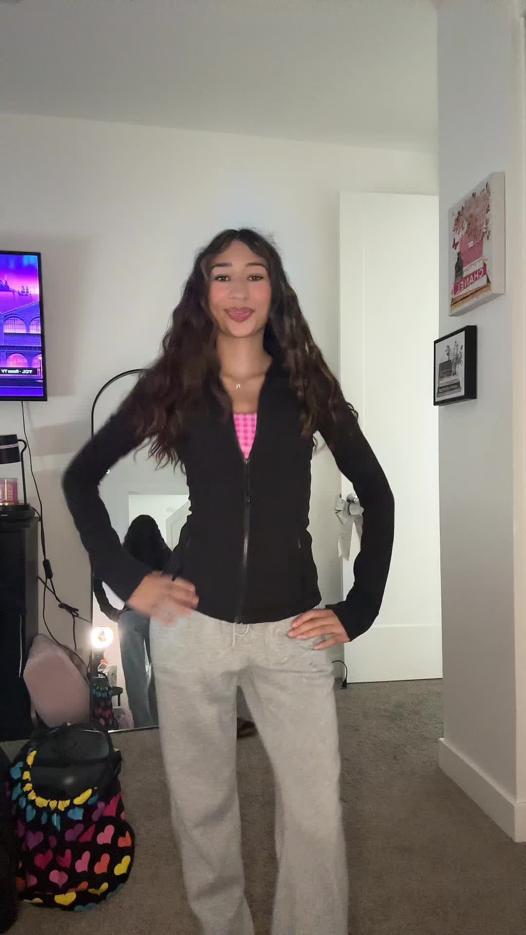 @bella