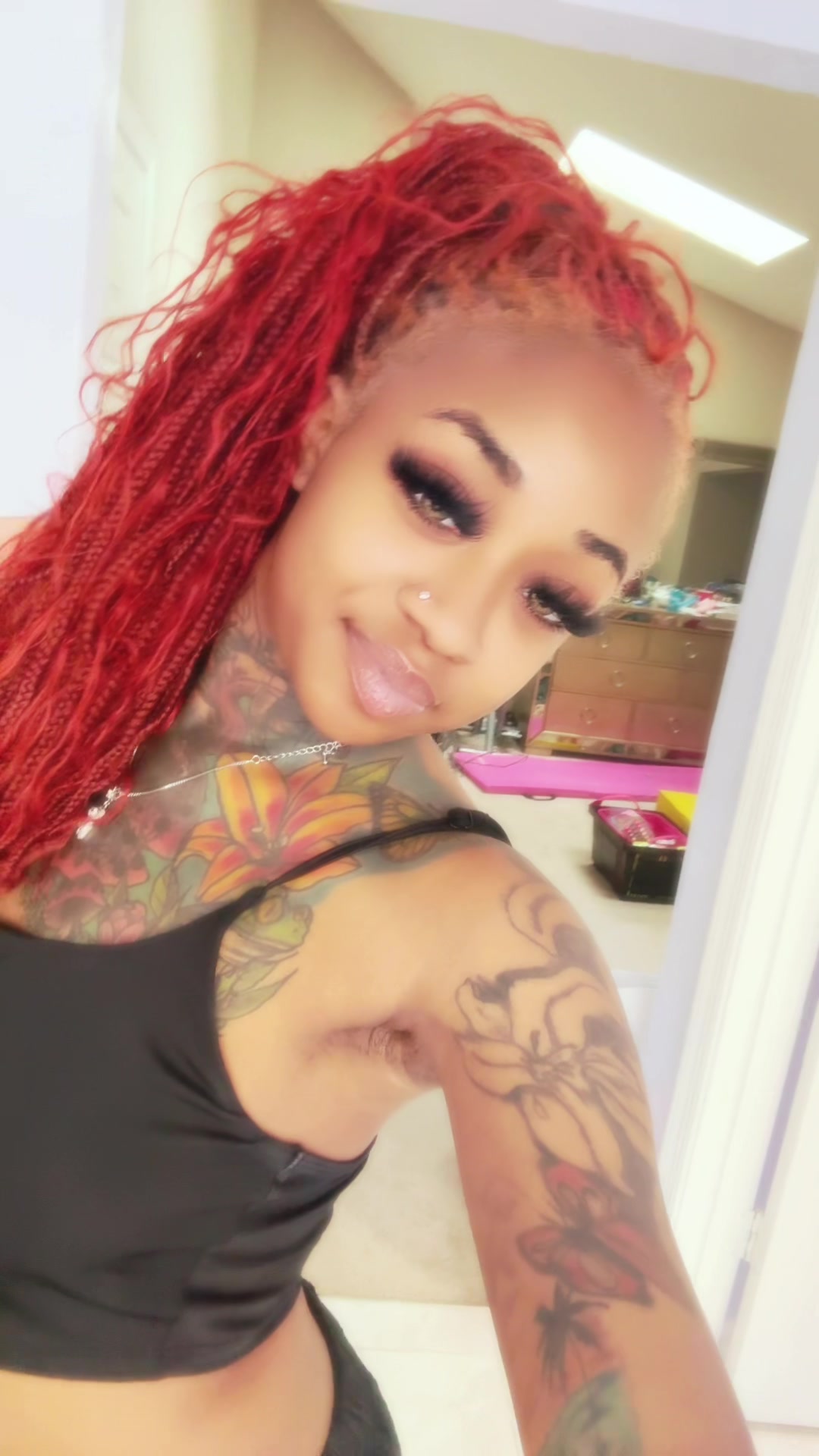 @MzHeadTurna