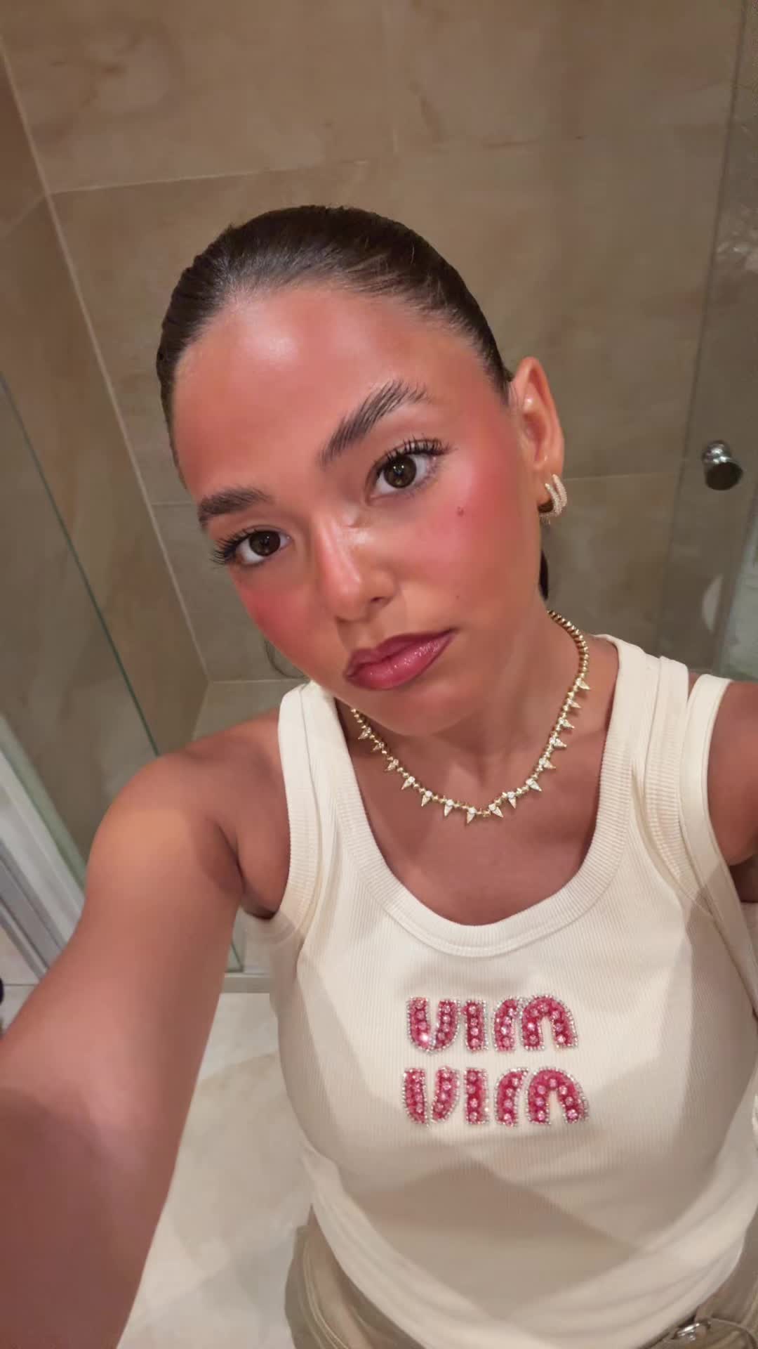 @shérone👩🏽❤️💋👩🏽