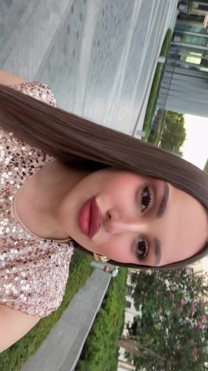 @👑 𝐀𝐋𝐄𝐊𝐒𝐀𝐍𝐃𝐑𝐀 👑