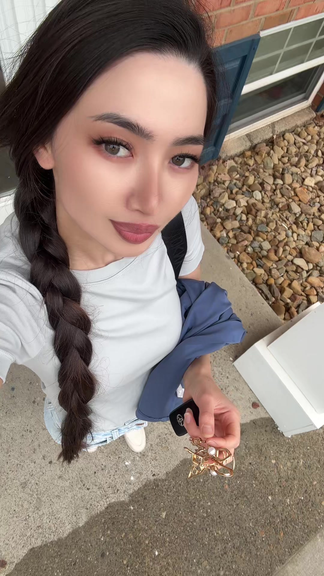 @Акула