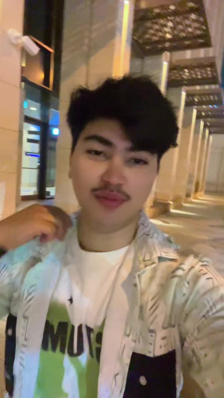 @ᏚᎻȺꪝOƝ📍🇦🇪