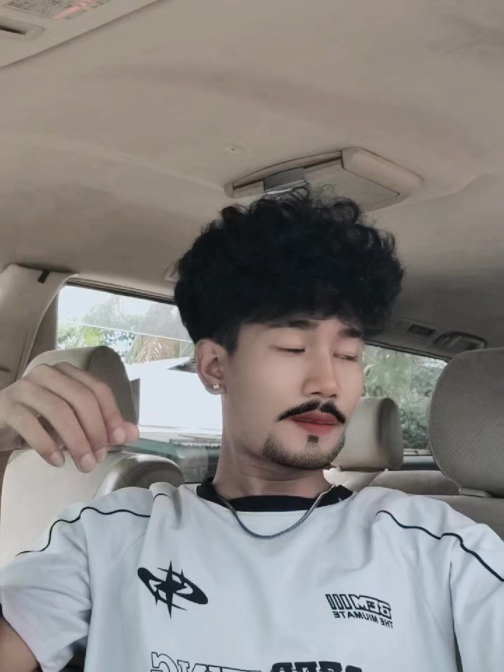 @數|•𝐓𝐨𝐦ᥫ᭡