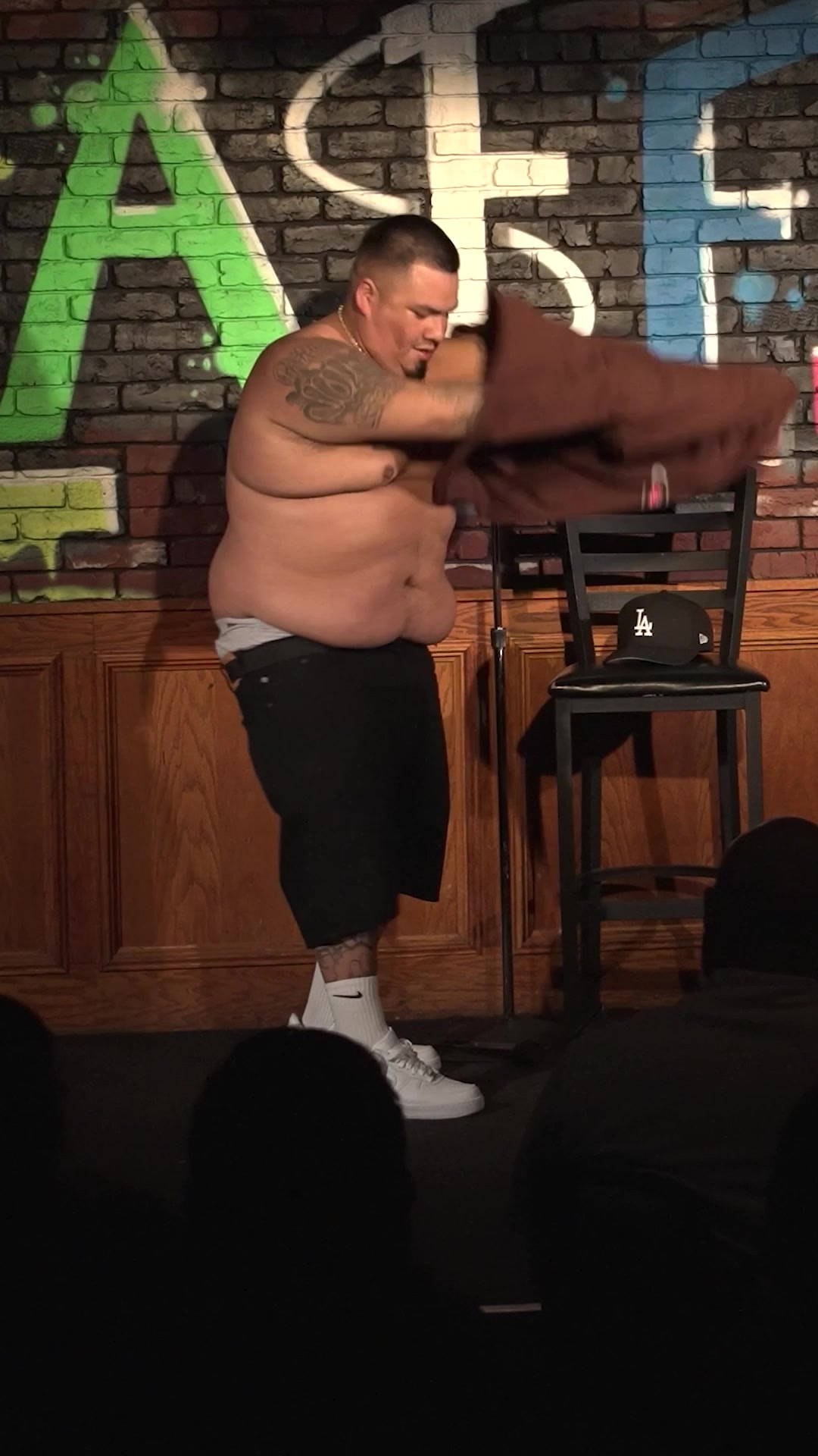 @DoKnows_