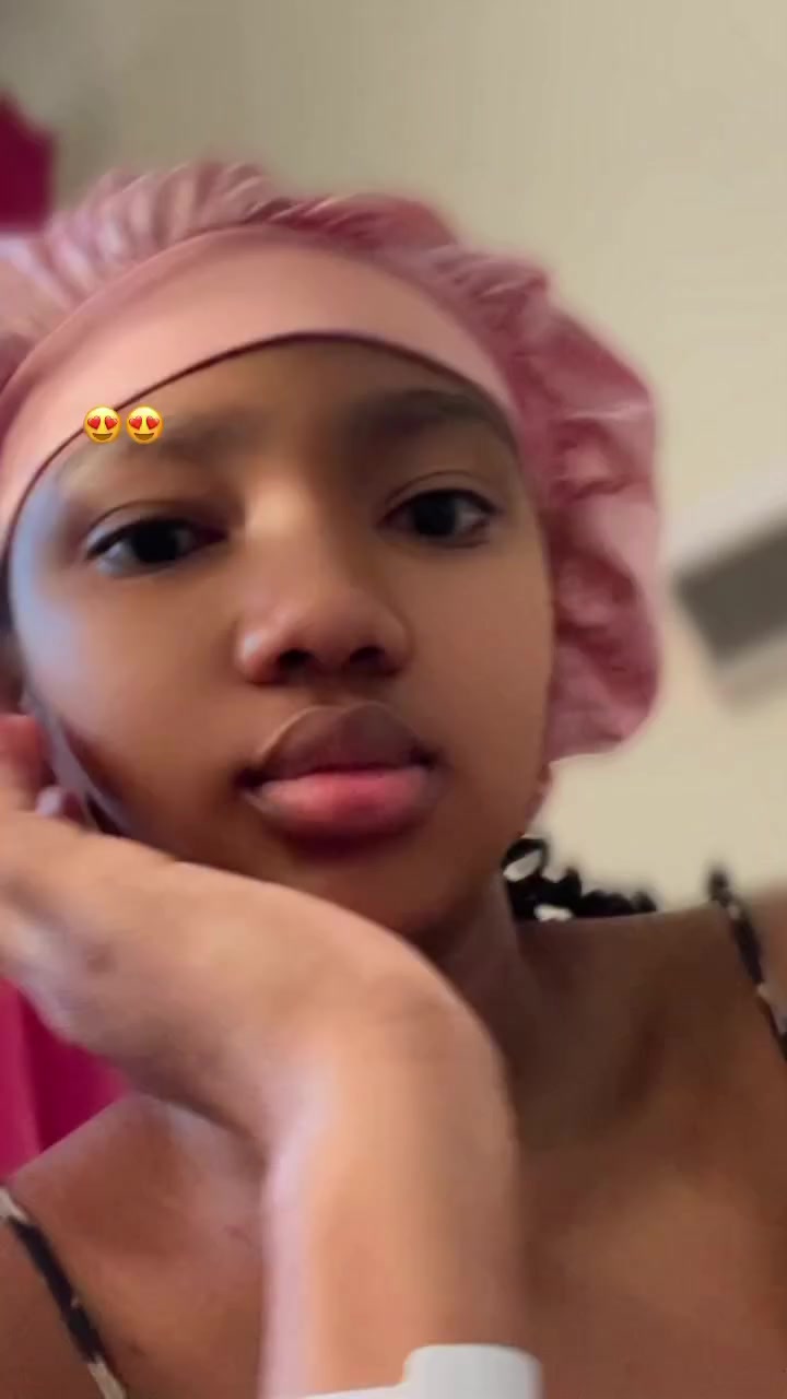 @Isakhanya