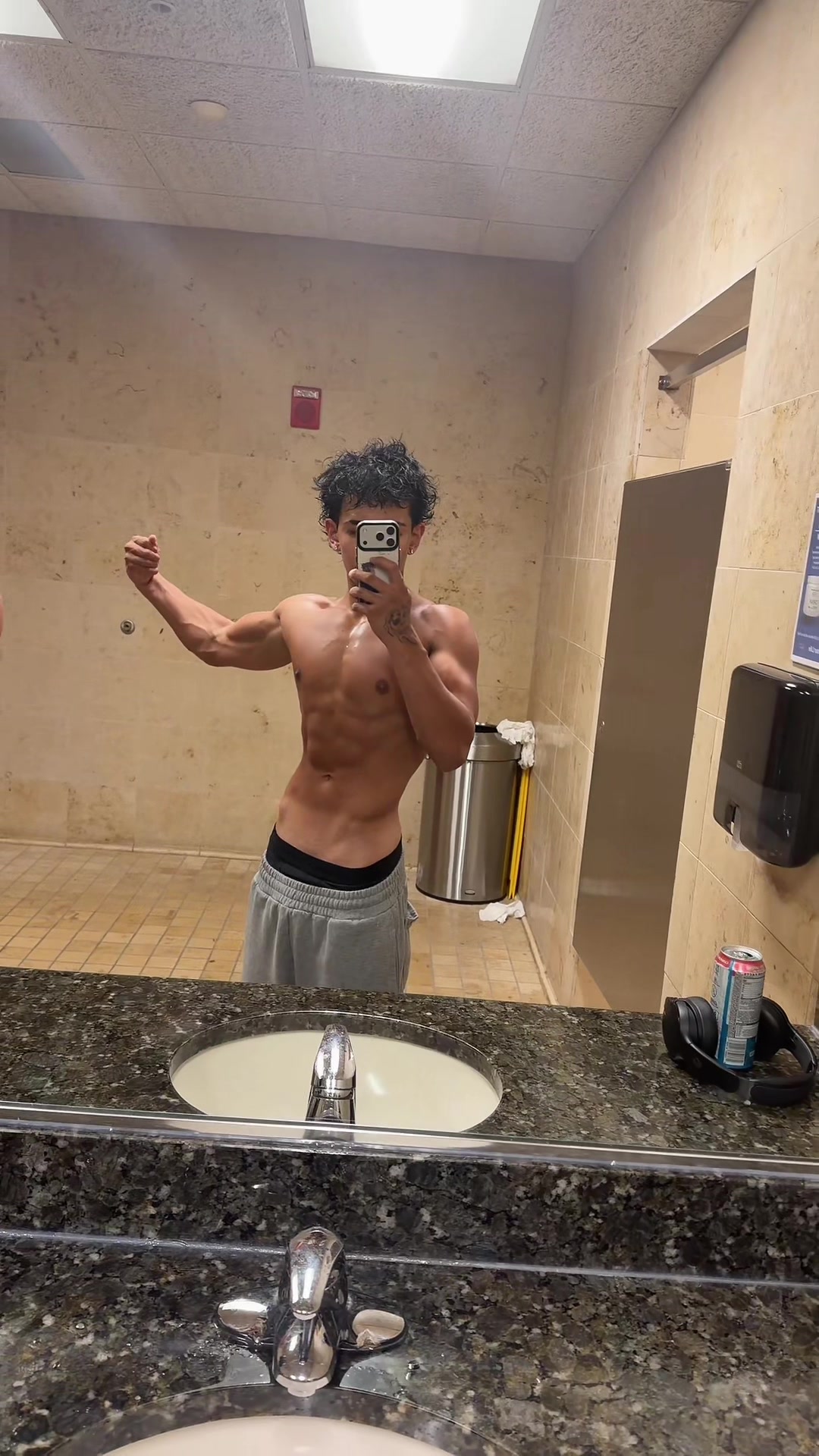 @Dizzzy