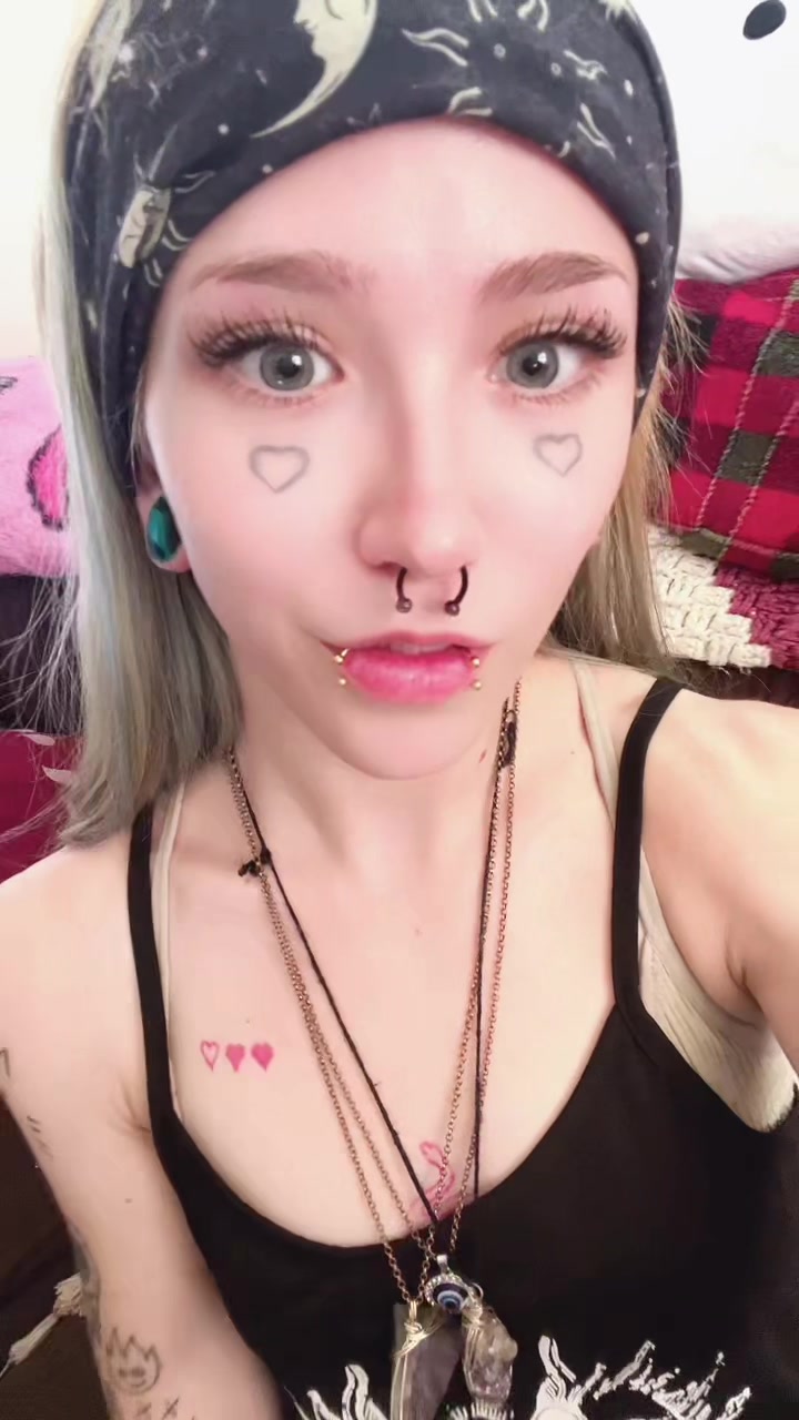 @Gothic Hippie