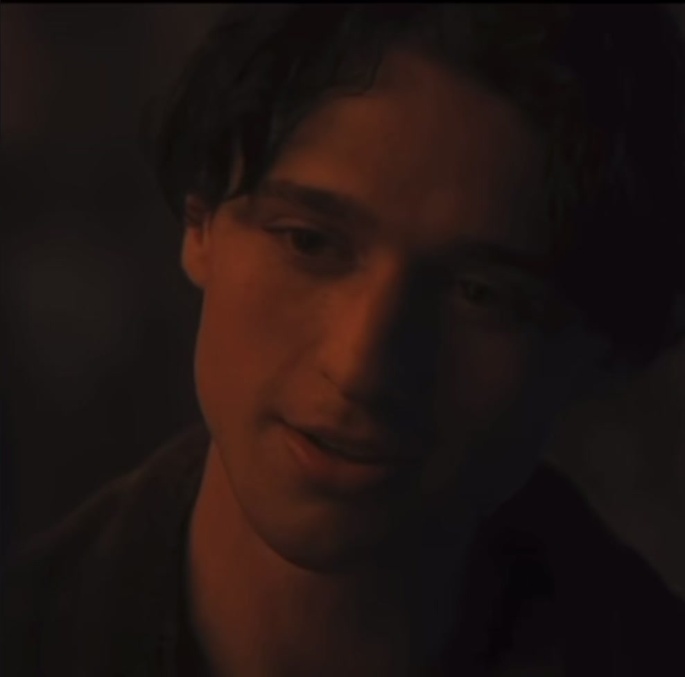 @𝐫𝐞𝐢𝐠𝐡𝐚𝐧𝐞𝐝𝐢𝐭𝐬ఌ