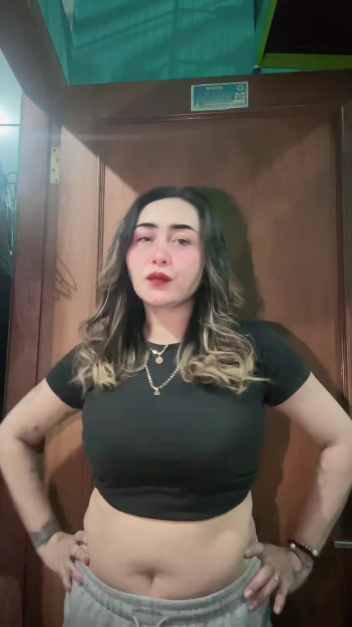 @DellaSantika22
