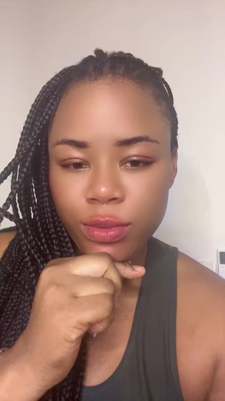 @Mianon🕊️
