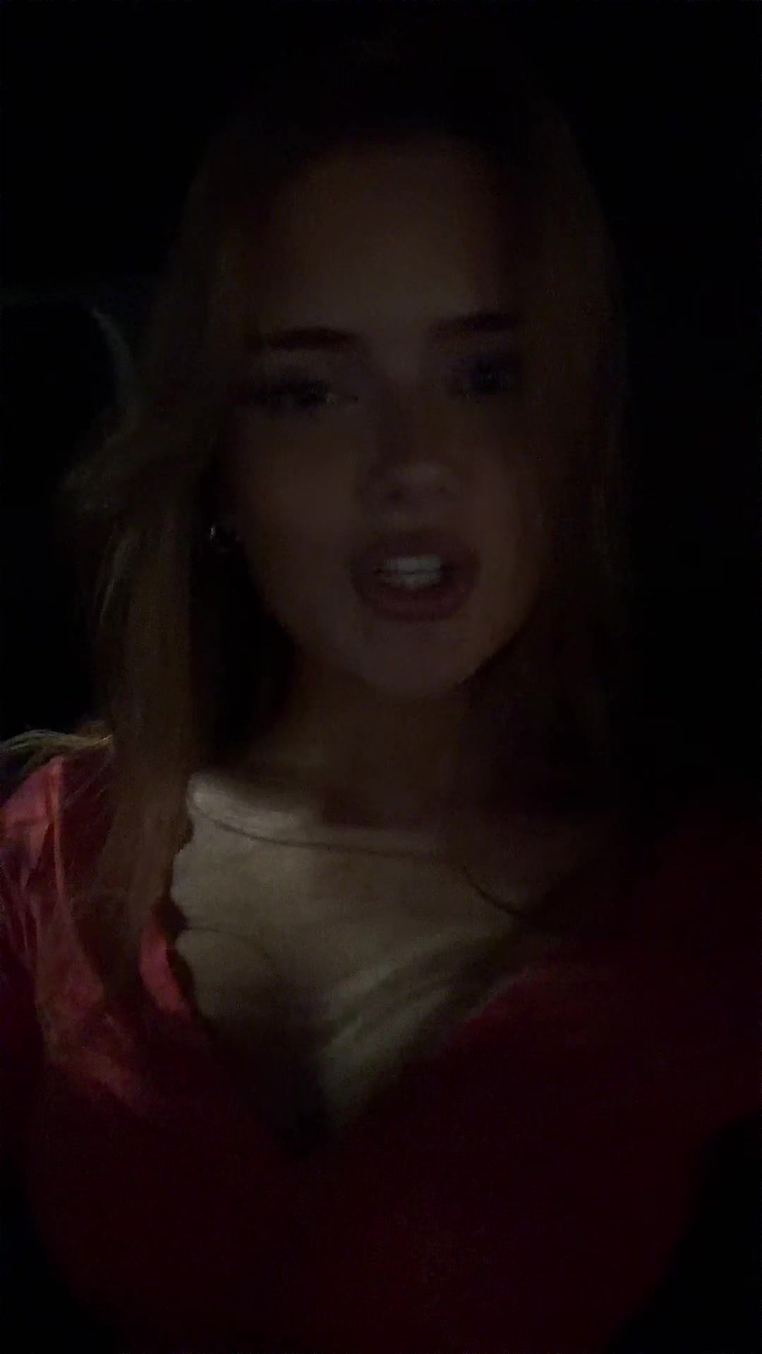 @bella