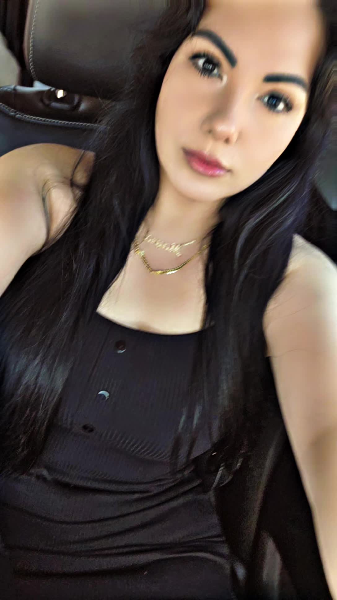 @mayra loya 🖤🍒