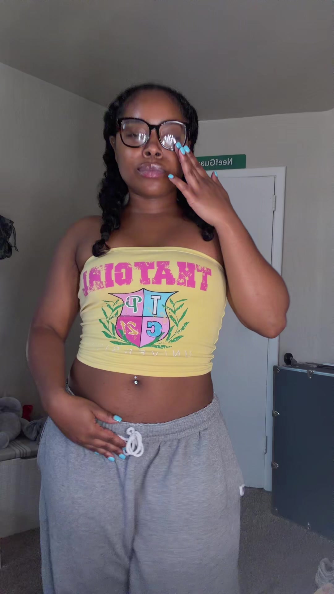 @auntiereny