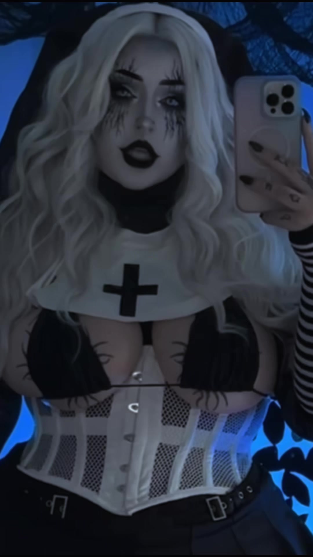 @Alice 🖤🖤🖤🖤