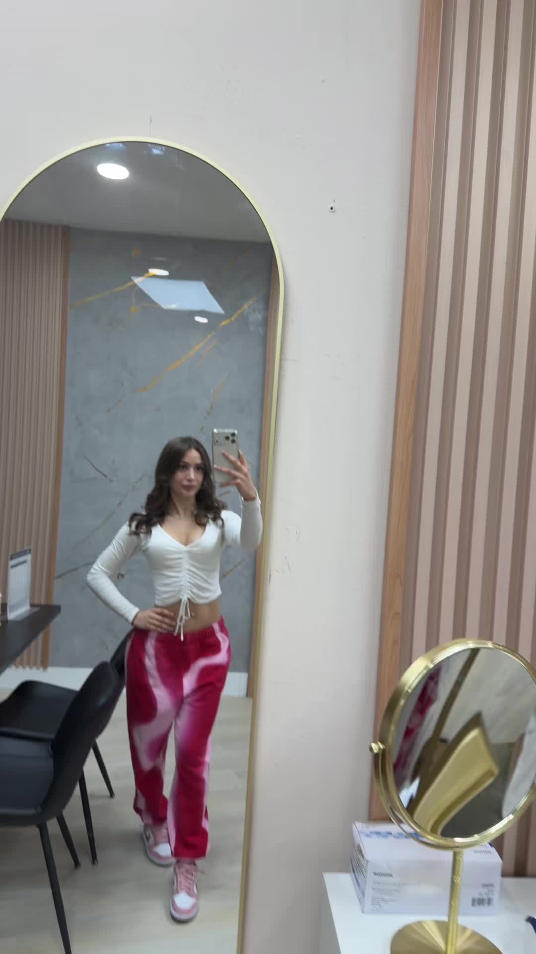 @dayanisofficial