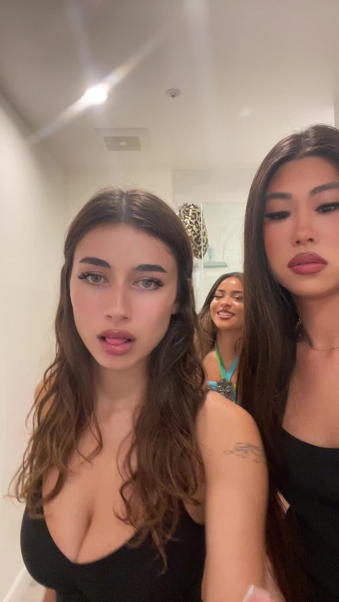 @Kitty