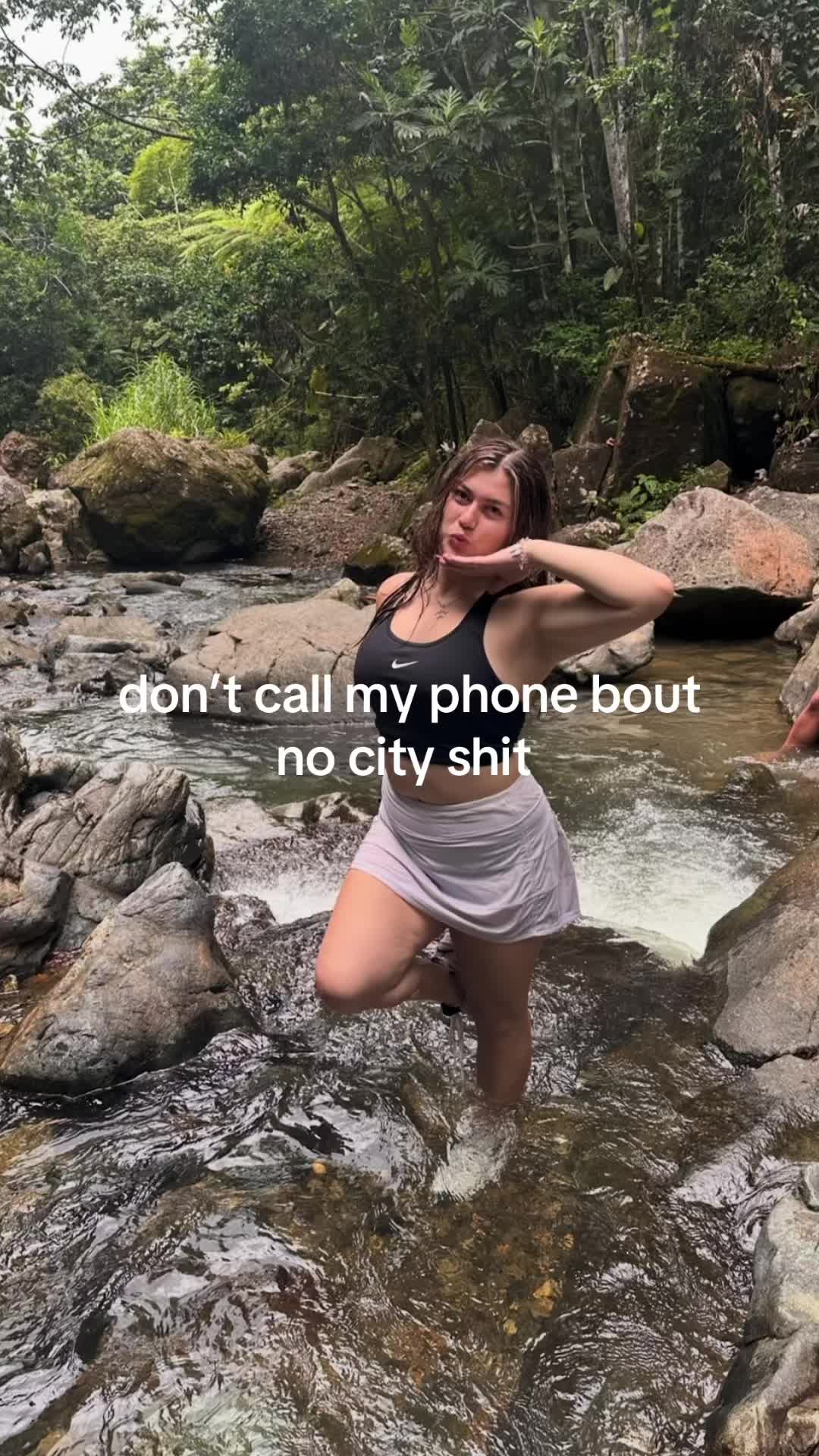 @katiejannelle
