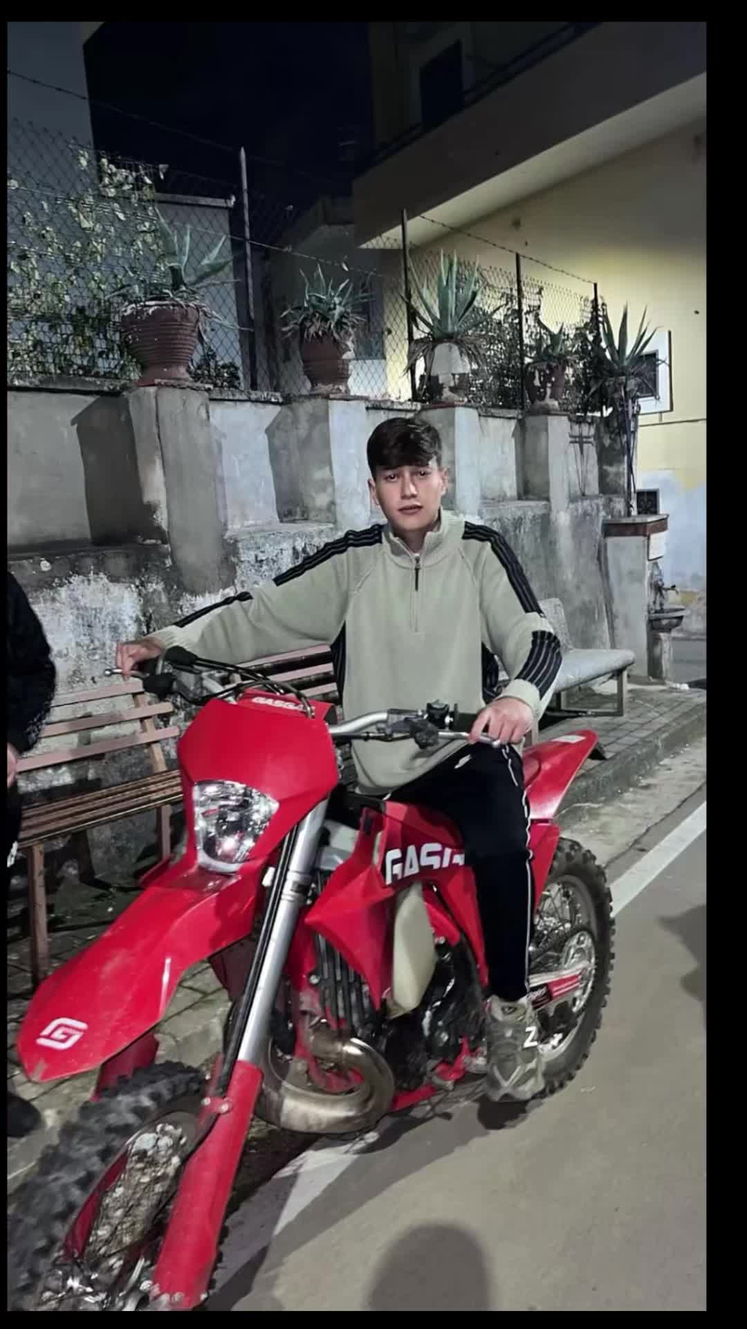 @User_777