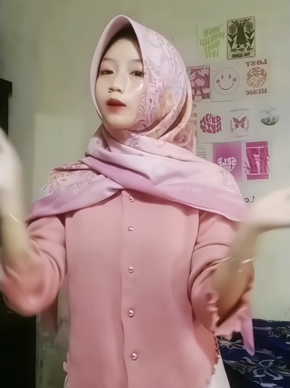 @andin_din୨୧
