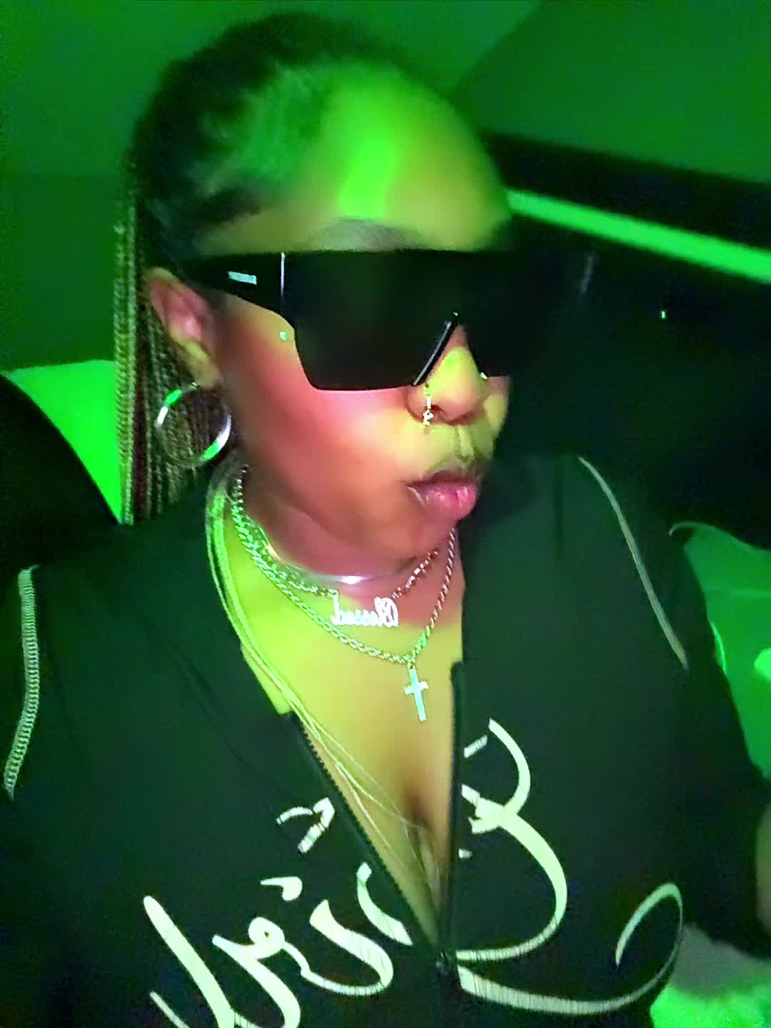 @jonaya17