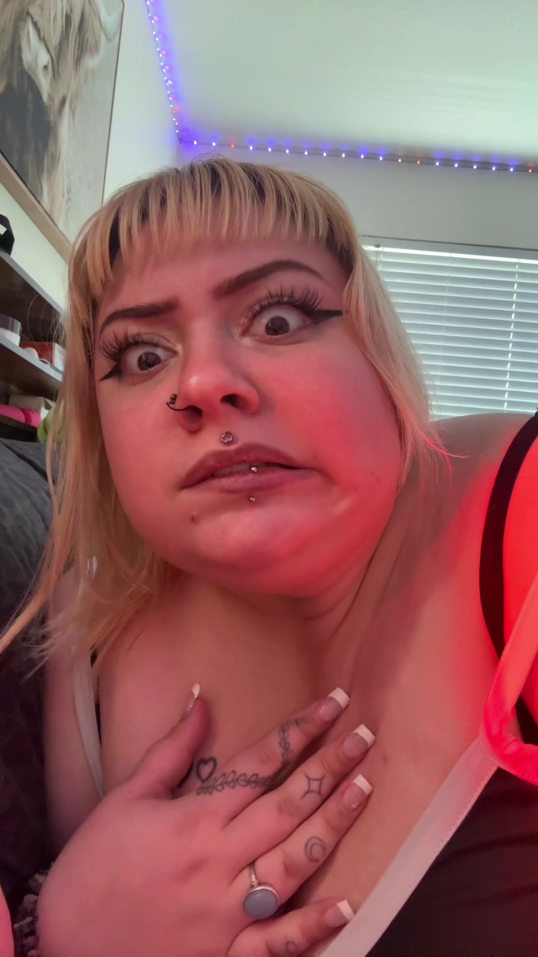 @shantellesworldd