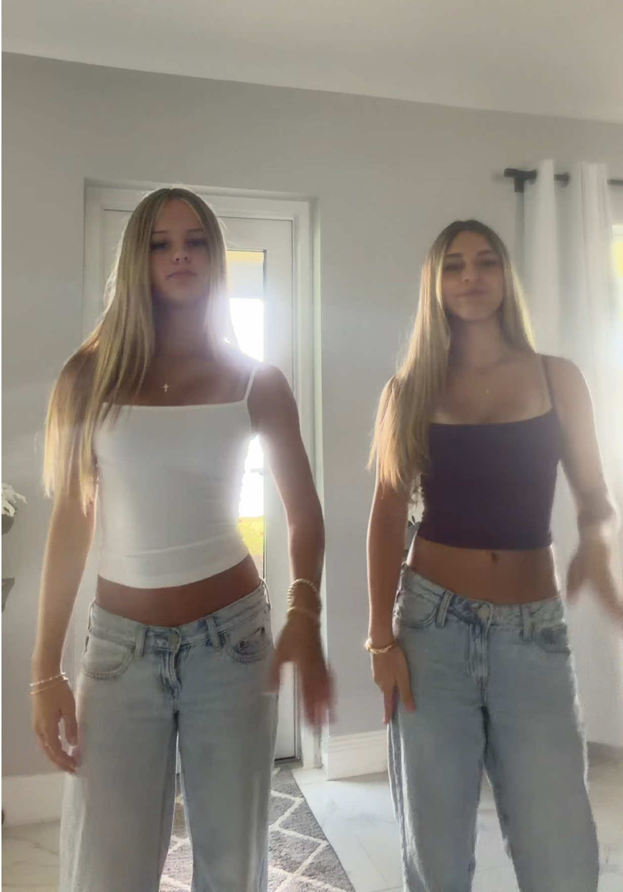 @alexisity