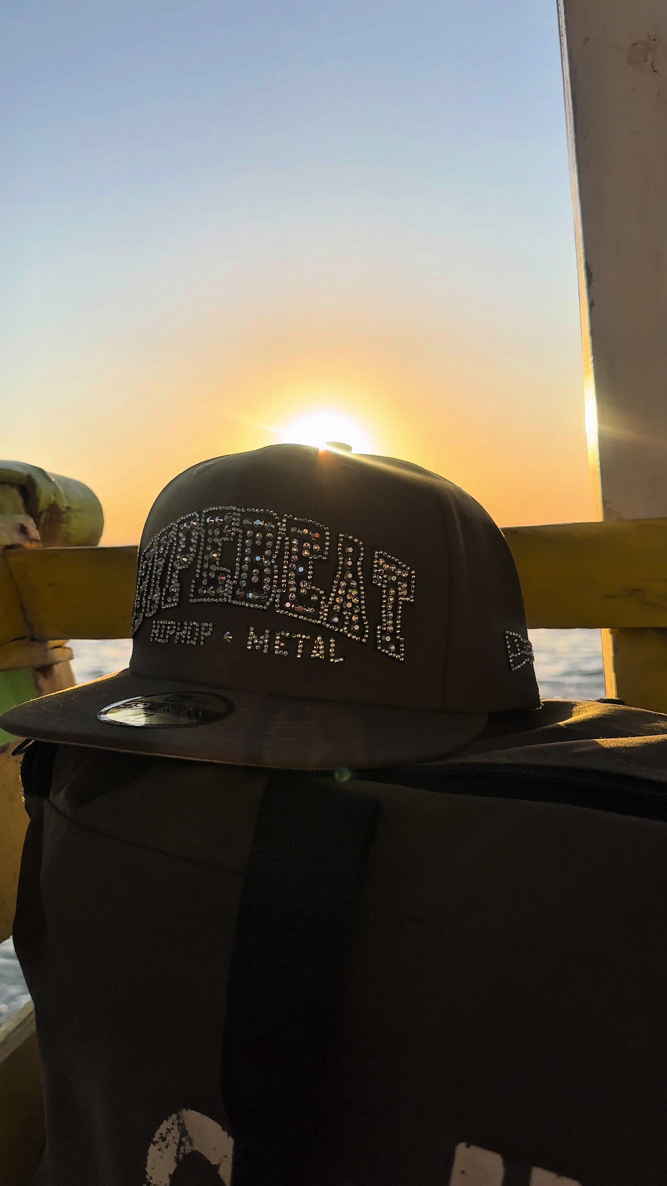 @HYPEBEAT CLOTHING