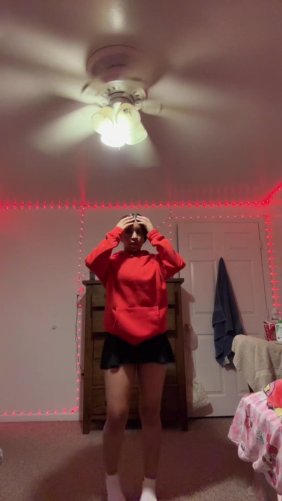 @VALERIA🦦