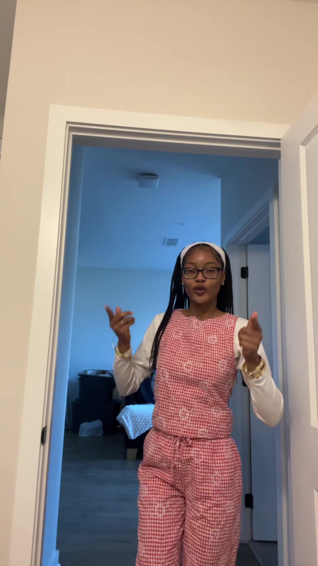 @Itssmalea
