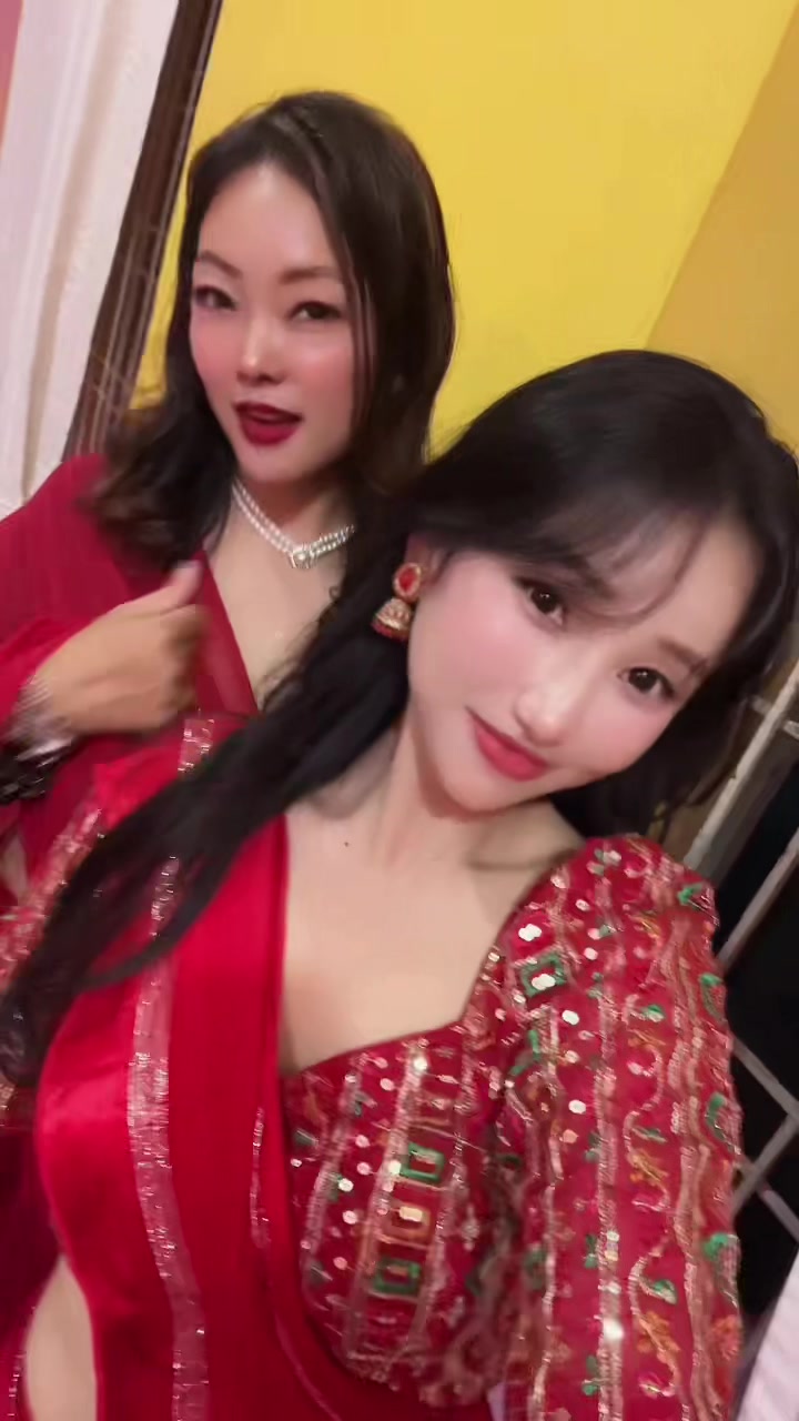 @jeenaraiii