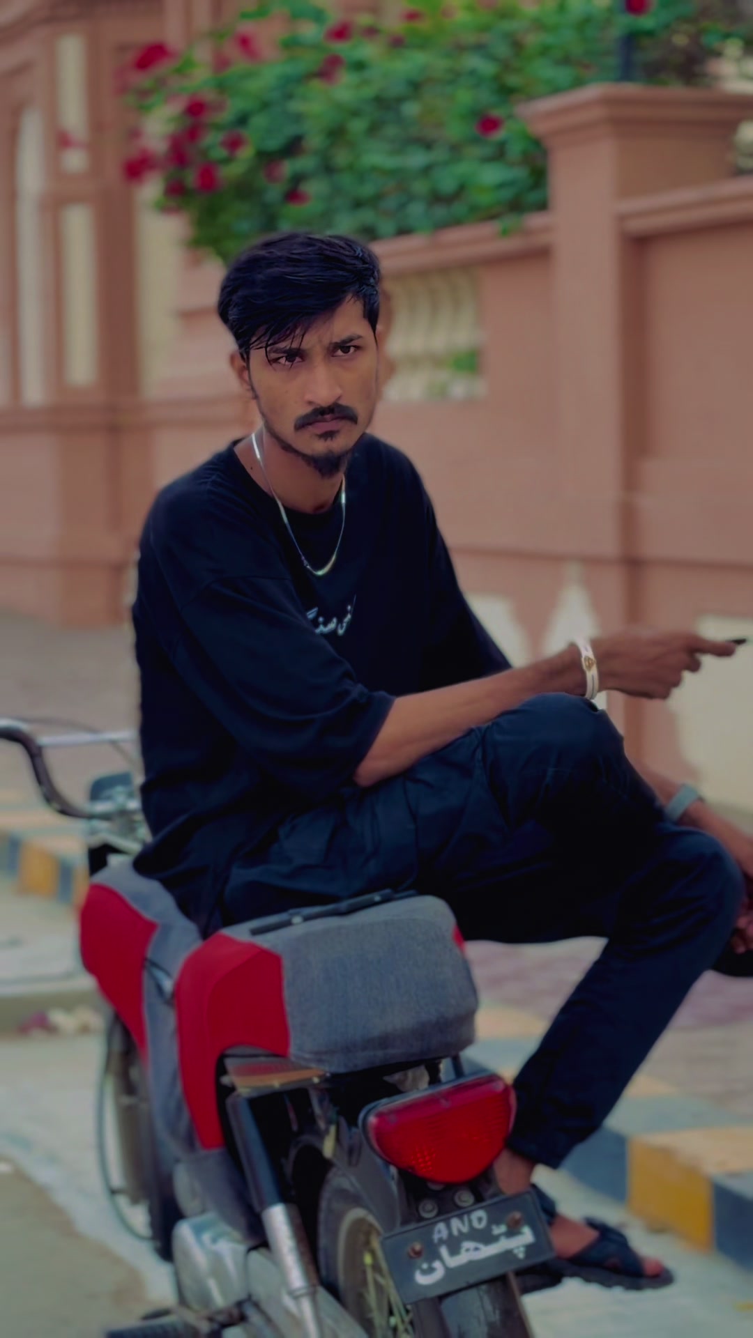 @Karachi king 👑