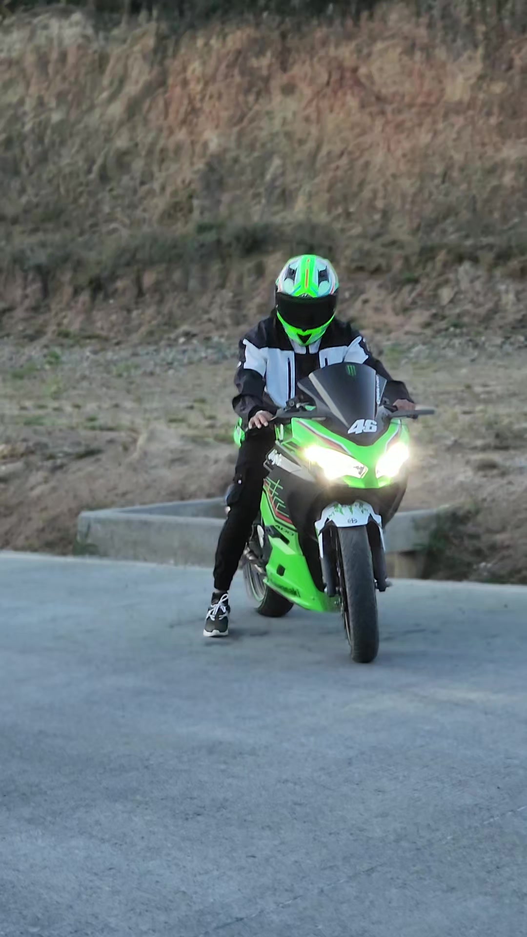 @Erik rxn 🏍🏁😮&zwj;💨
