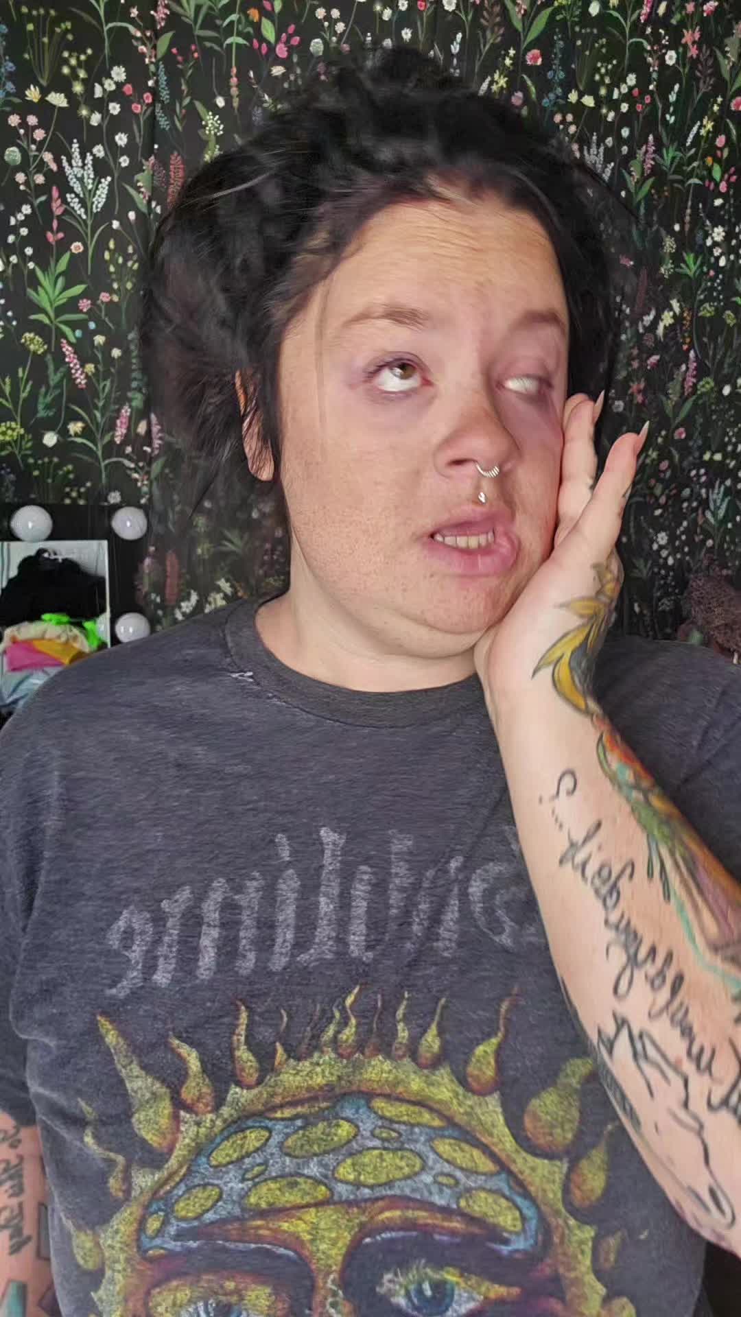 @Laynie✨️