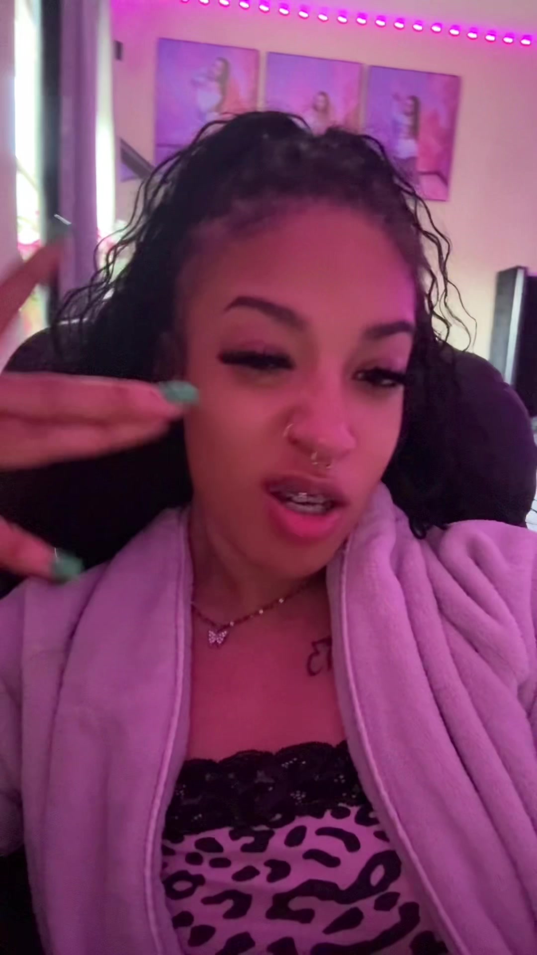@NayXo._