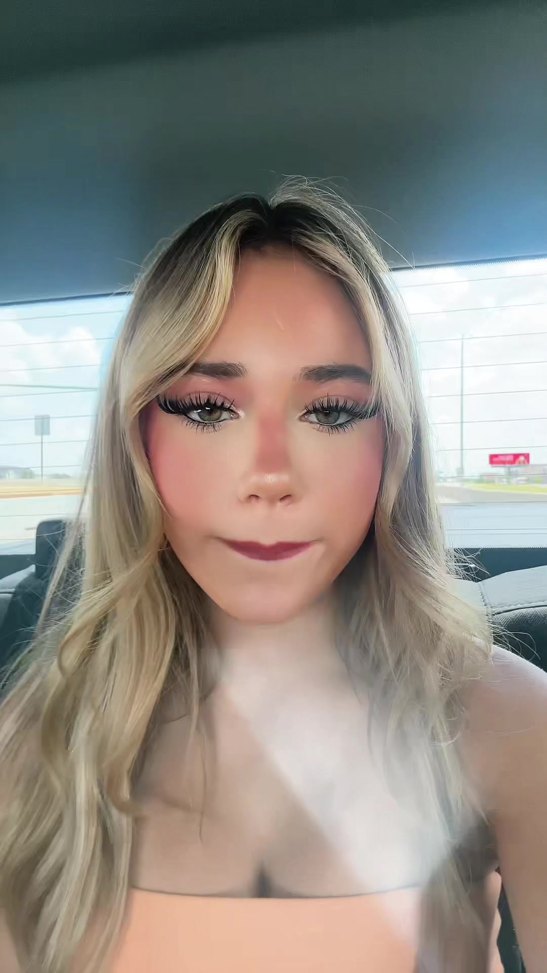 @mena.lux.delamatyr