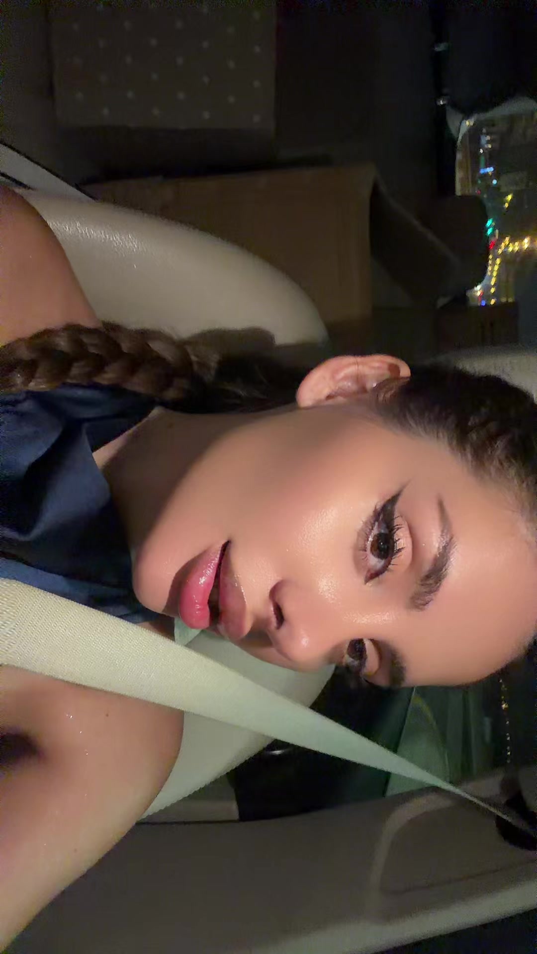 @Tina_corz